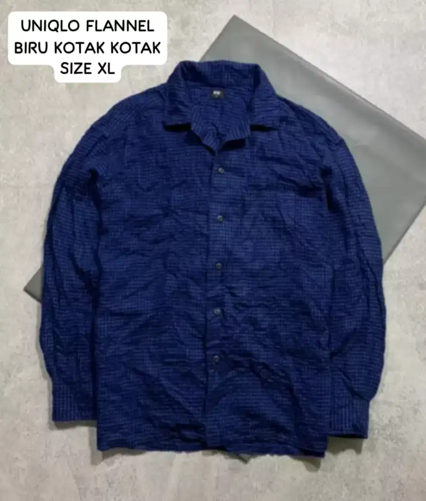Kemeja Uniqlo Flannel Biru Kotak Kotak Size XL