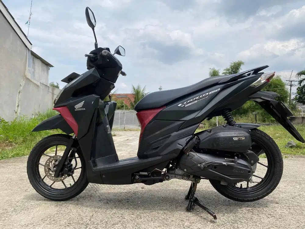 58@: PAJAK ON B DKI VARIO150OLD CBS ISS