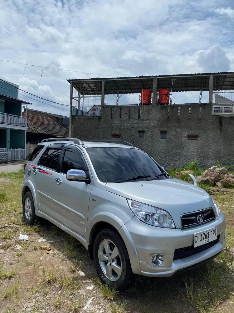 Toyota Rush 2010 Bensin