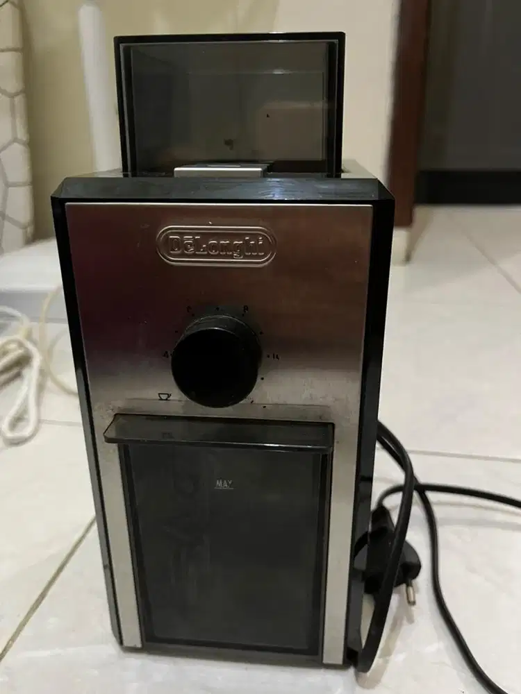 Grinder/Mesin giling biji kopi DeLonghi KG89