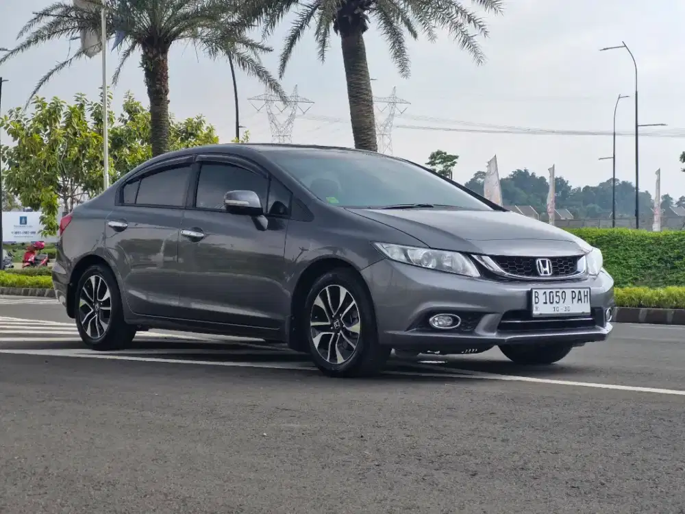 Honda Civic 1.8 Automatic 2015 Bensin Abu Metalik