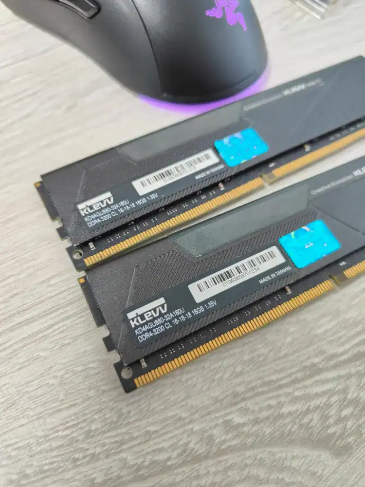 RAM DDR4 32GB 3200 Kit KLEVV BOLT X