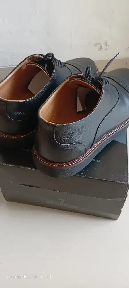 Sepatu Kerja kulit asli