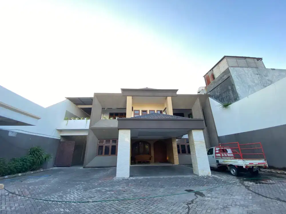 Dijual Rumah Raya Darmo Permai Komersil Area !