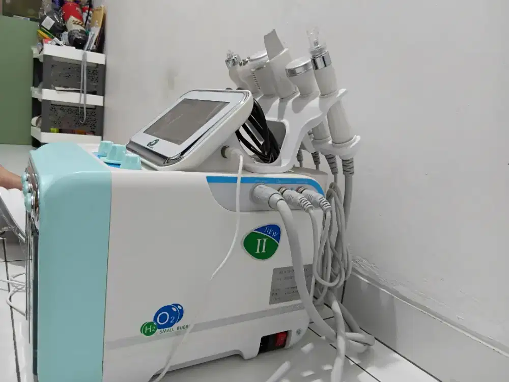 Beauty machine 8 in 1 New ( Belum dipakai dari baru)