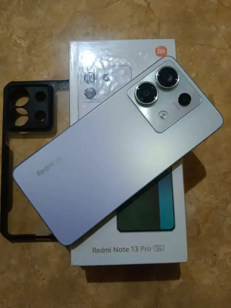 Jual redmi note 13 pro 5g ram8/256 kondisi mulus lengkap ori normal
