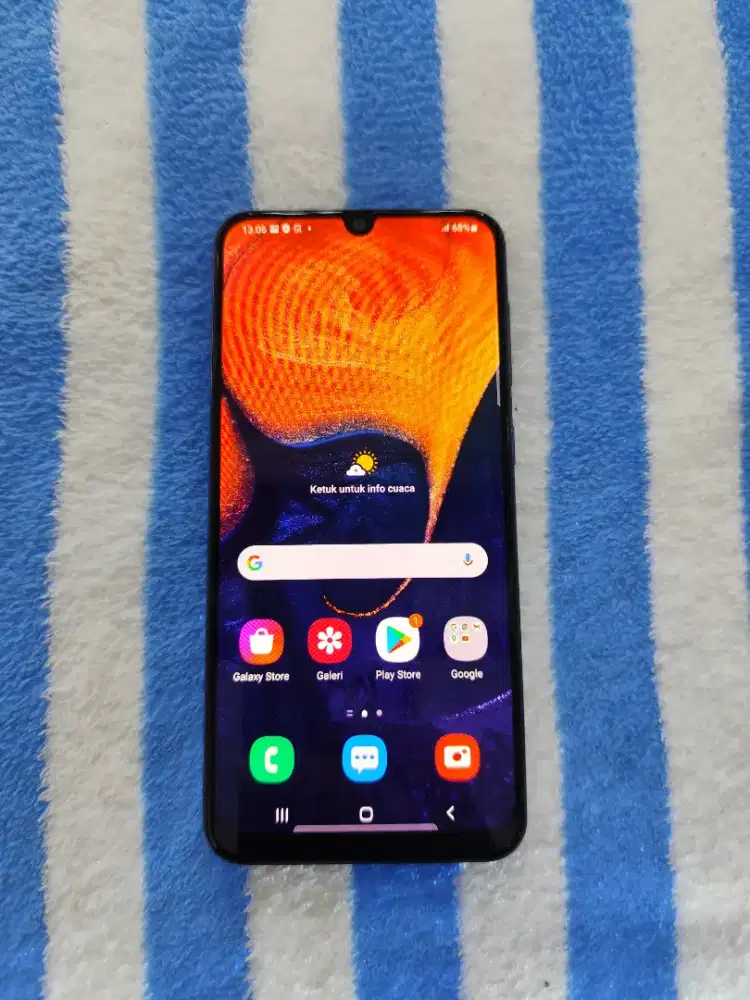 Hp Second Samsung A50 Ram 4/64GB Resmi SEIN Lengkap Layar Aga Sedow
