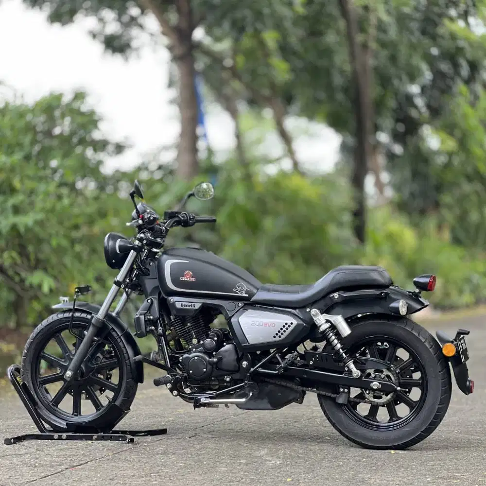 BENELLI MOTOBI 200 EVO HITAM 2021 KM 8K PAJAK PANJANG NO MINUS