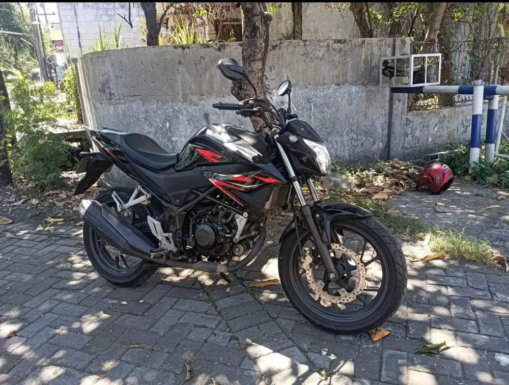 Dijual HONDA CBR 150 tahun 2020