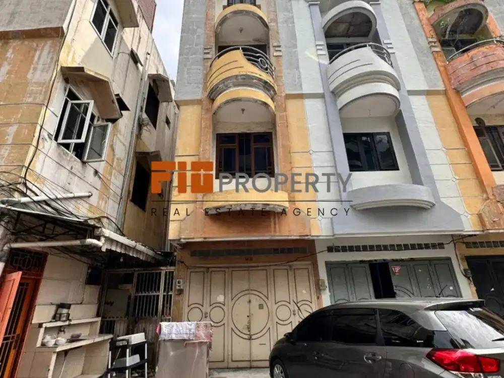 DI JUAL RUKO BAGUS DAN SIAP HUNI JL S.PARMAN KOMP MBC