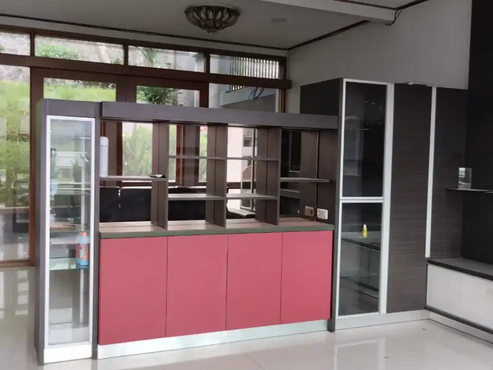 Disewakan Rumah Asri di Setraduta