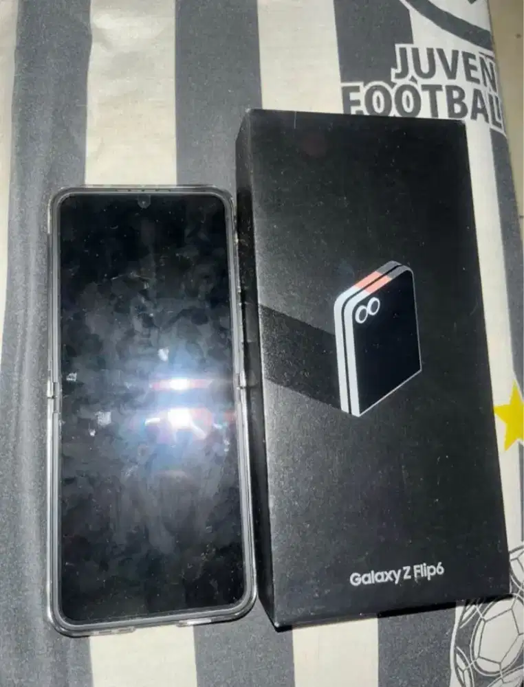 Samsung Z flip 6 12/256Gb RESMI SEIN !!!