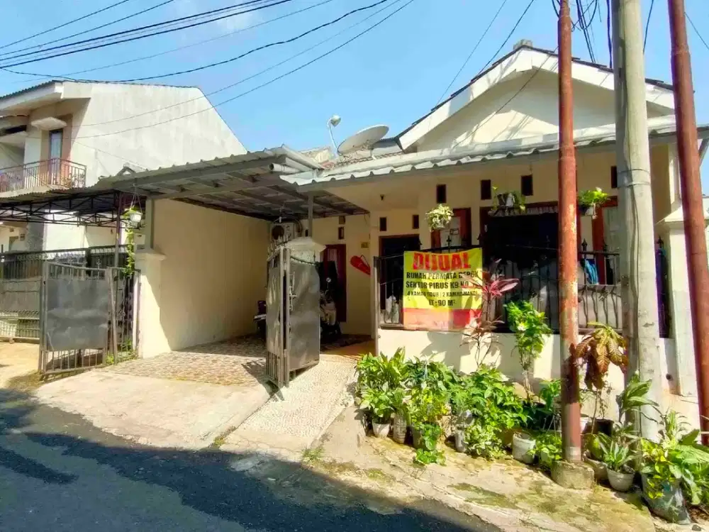 Rumah Komplek 1,5 Lantai Bebas Banjir di Perumahan Permata Depok