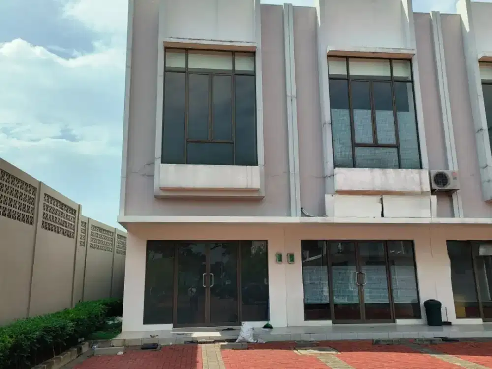 Disewakan Ruko 2 Lantai Solvang Grande – Siap Pakai, Lokasi Strategis