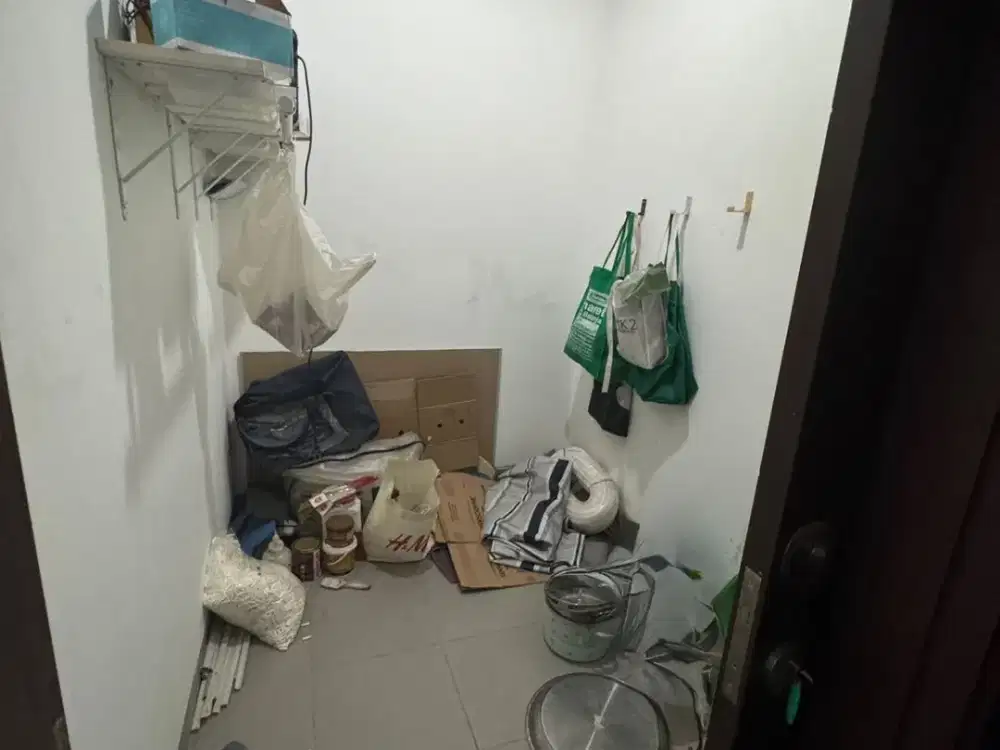 Di Jual Rumah Cluster Springville Ukuran 10X15 Semi Furnish