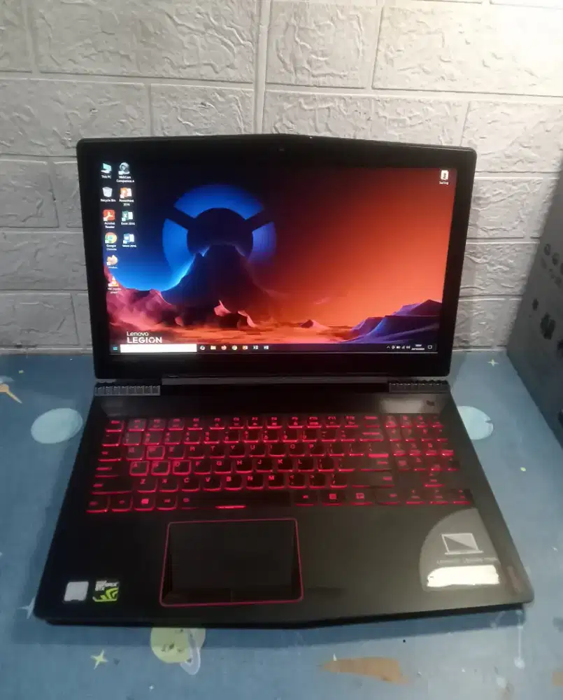 Laptop Gaming Desain Lenovo Legion Core i7 dual VGA siap pakai