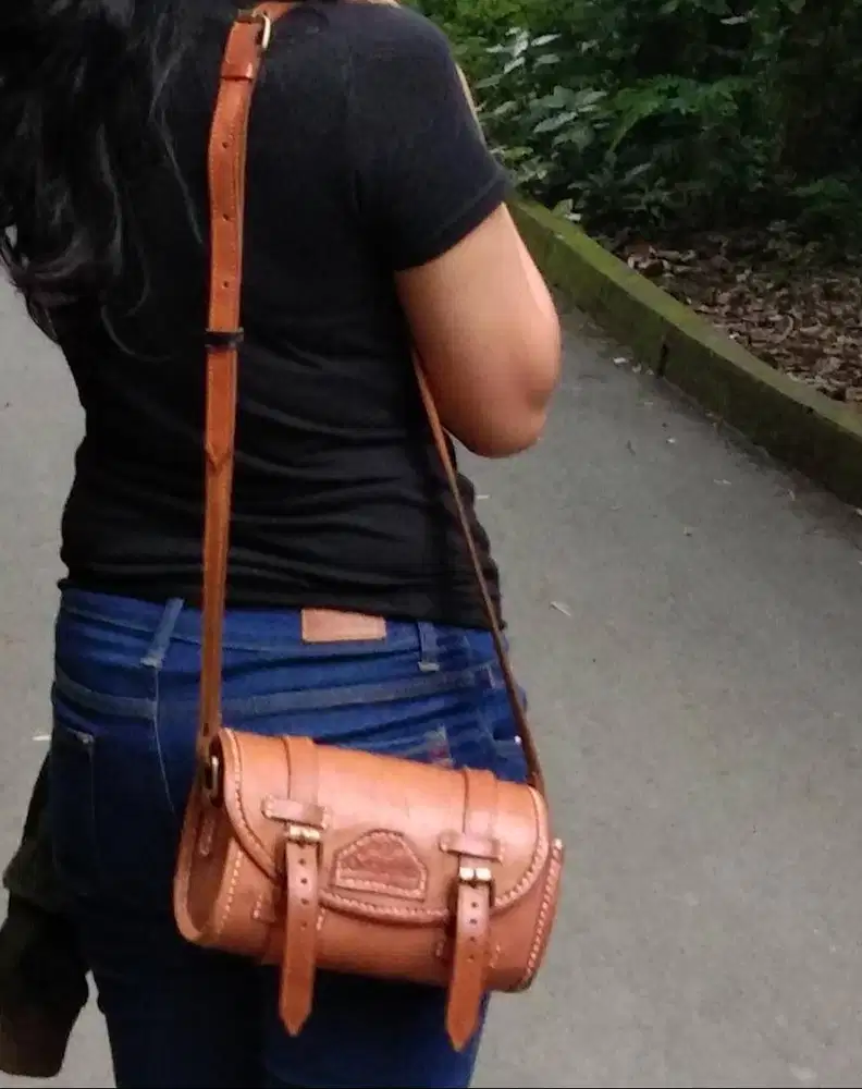 Tak kulit warna coklat