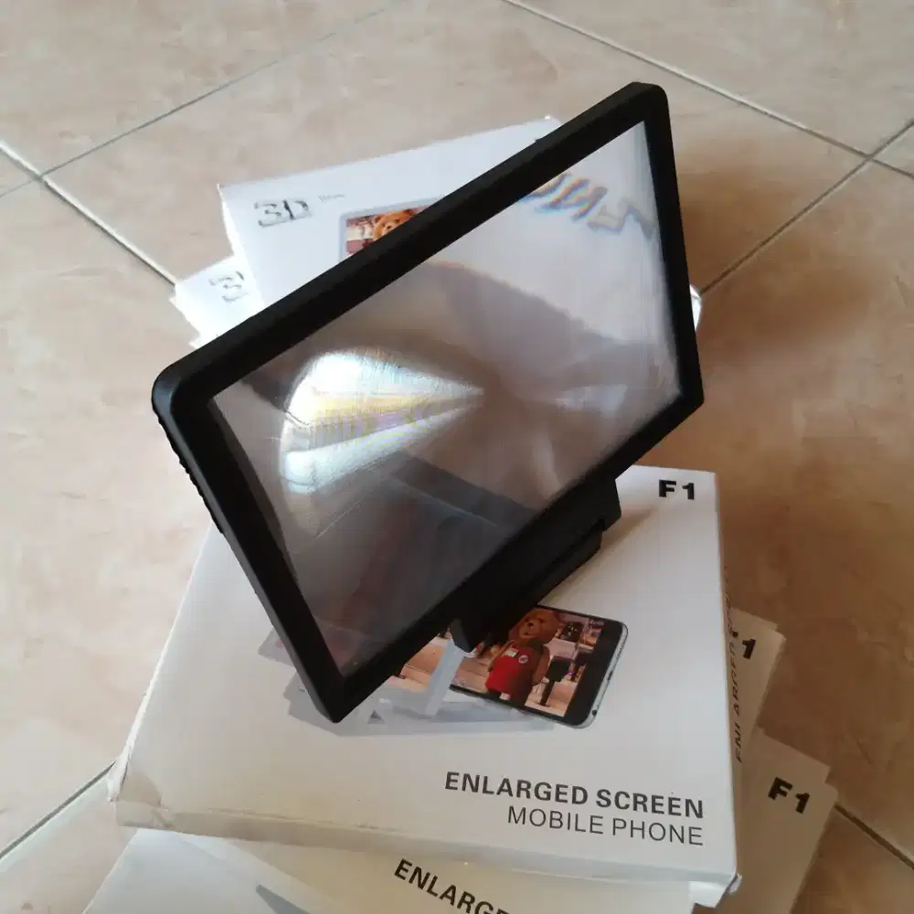 Pembesar Layar 3D F1 8 inch