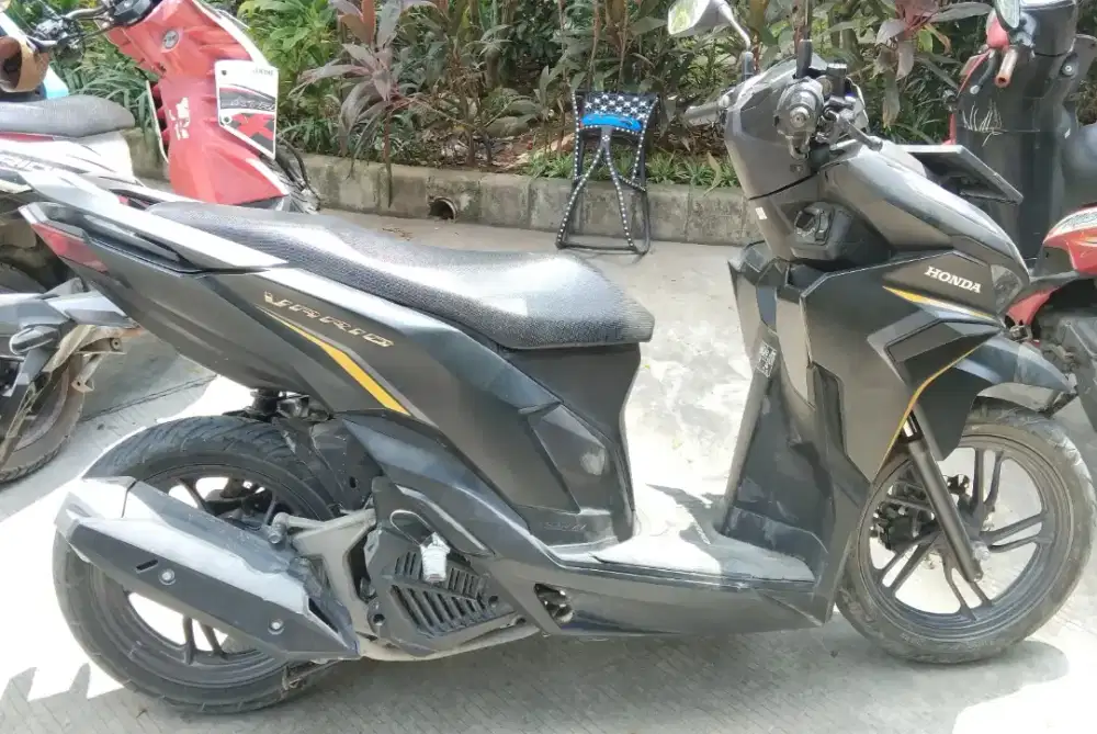 DIJUAL VARIO 125 CC KEYLESS