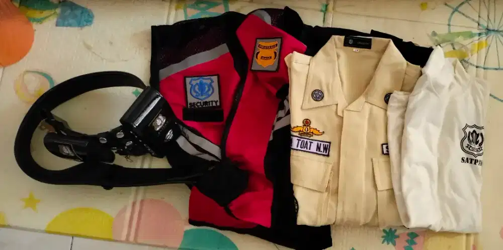Seragam security satpam