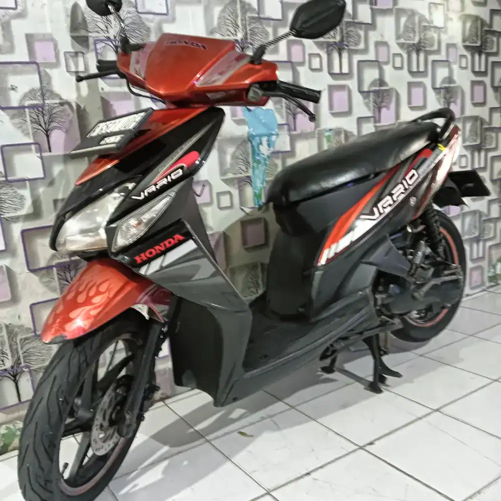 HONDA VARIO 110 MERAH TH 2010 MULUS GRES MASIH FULL ORISINIL LENGKAP
