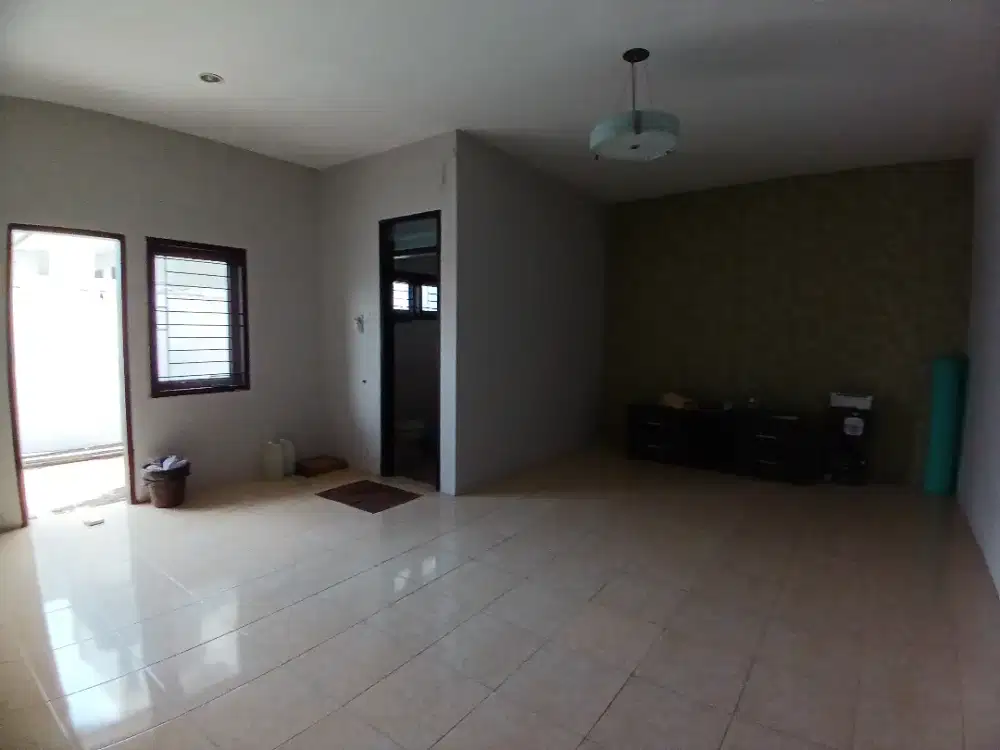 Rumah besar semolowaru bahari dekat araya koala regency puri galaxy