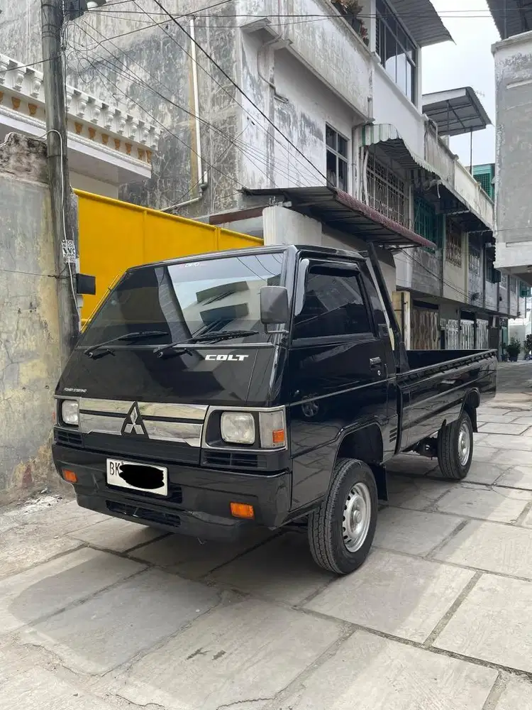 Mitsubishi L300 Pick Up 2023
