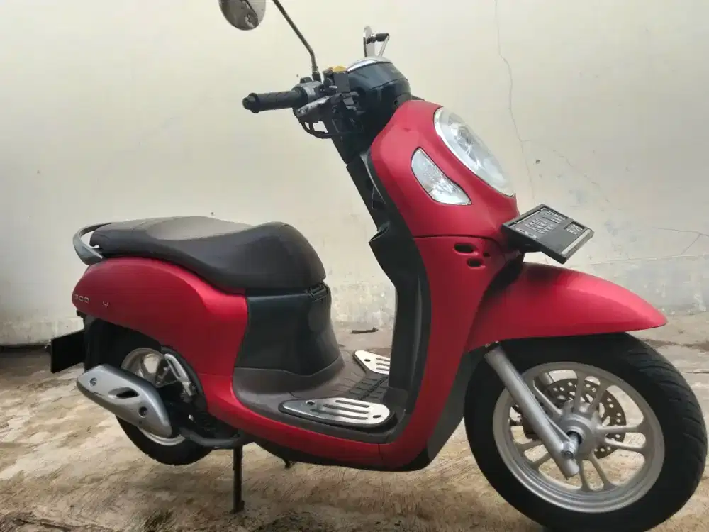 HONDA SCOOPY STYLISH KEYLES 2021 MESIN OK