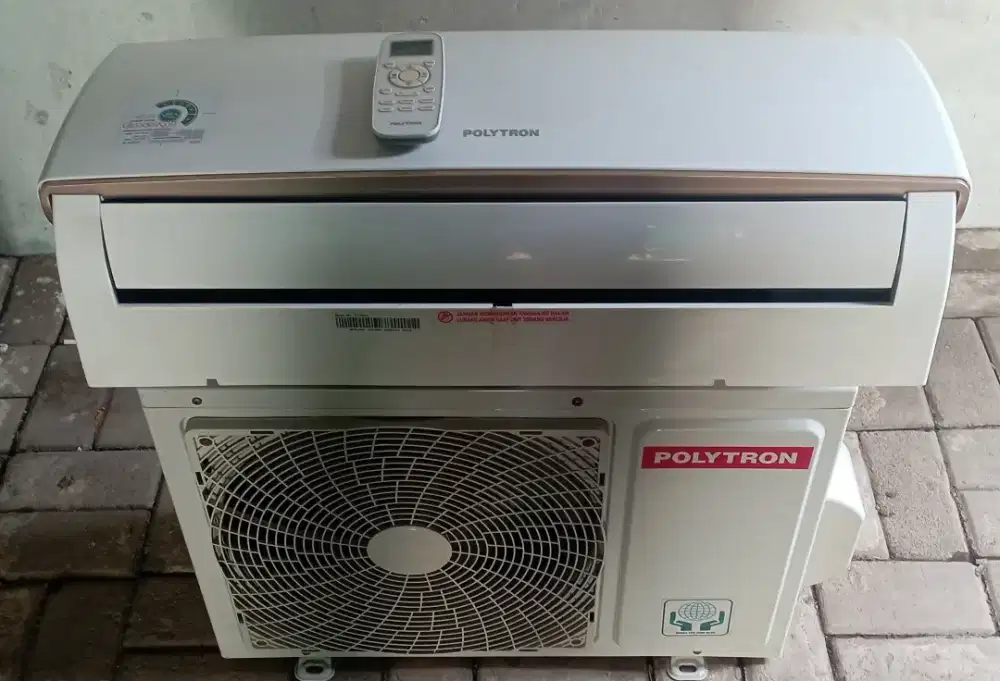 Ac polytron 1/2 pk/ garansi