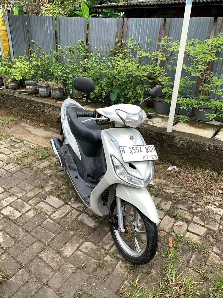 mio smile 2009 putih