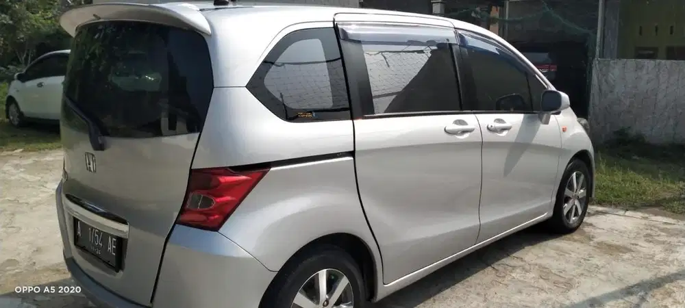 Honda Freed 2009 Bensin