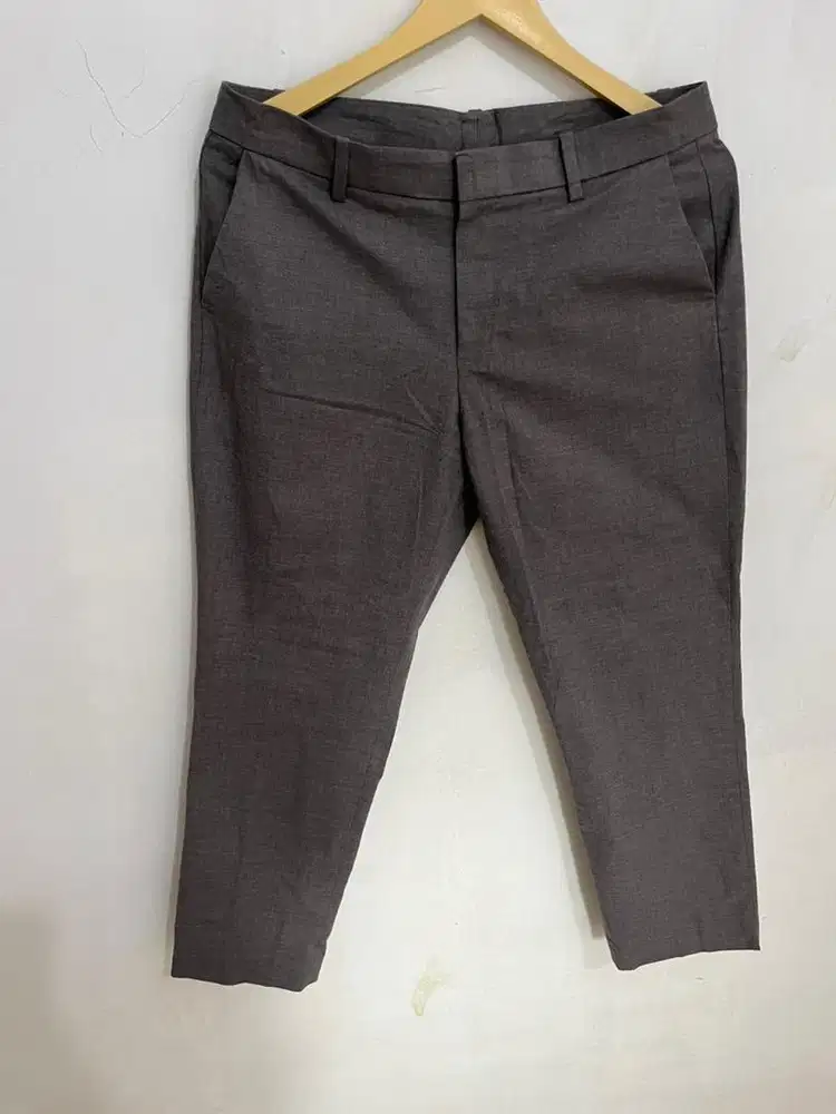 Uniqlo Celana Panjang Bahan Pria
