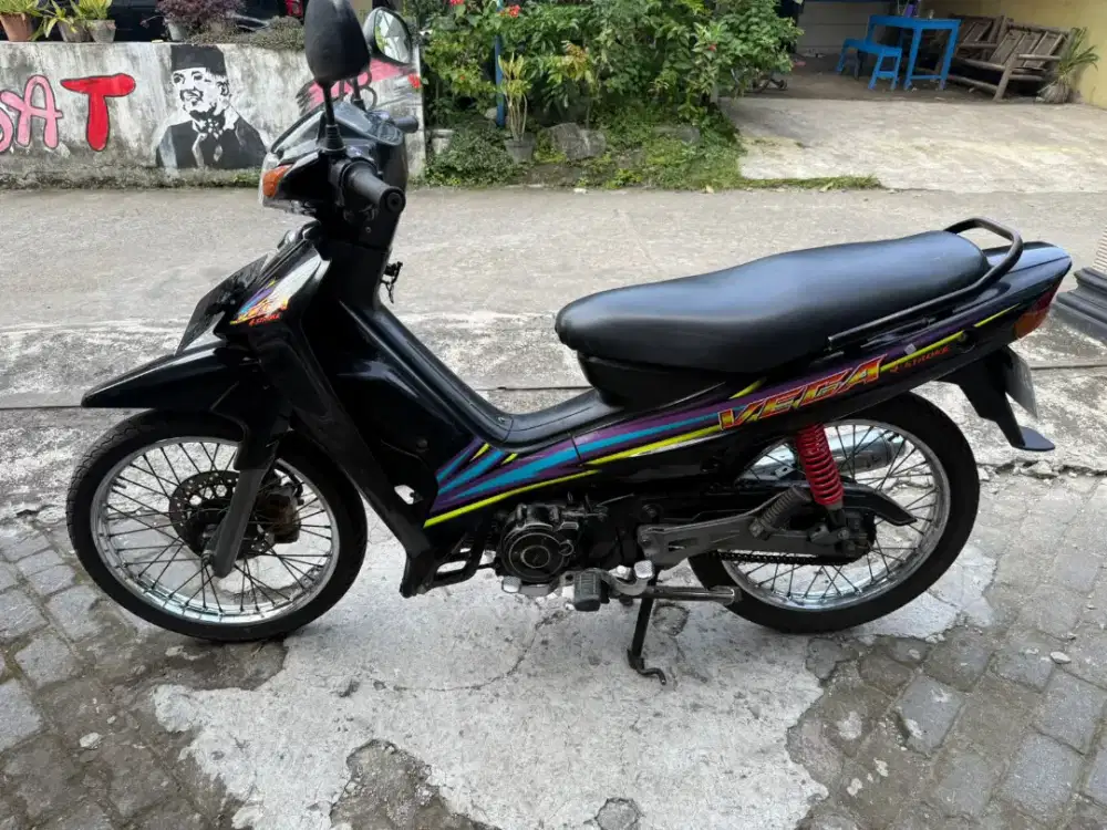Vega R THN 2000 plat AB Bantul