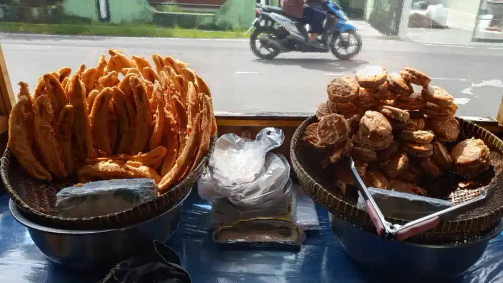 Lowongan kerja jaga siomay batagor dan pisang goreng tanduk