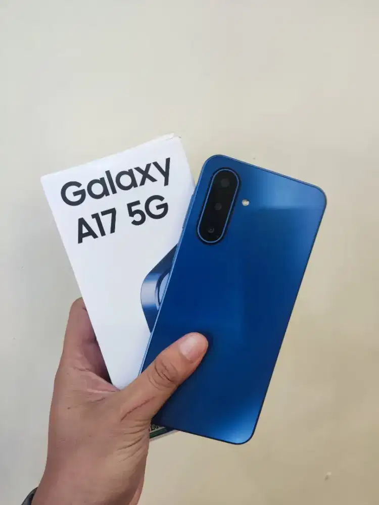 Samsung a17 5g ram 8/256 like new