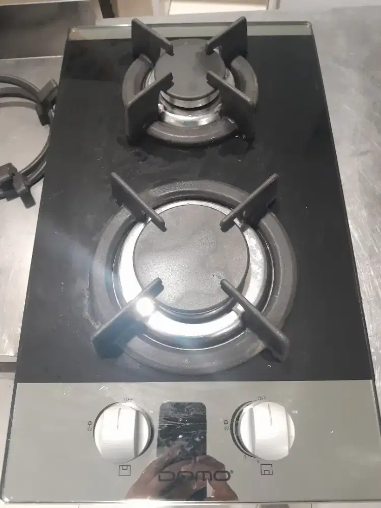 Kompor Domo built in 2 tungku