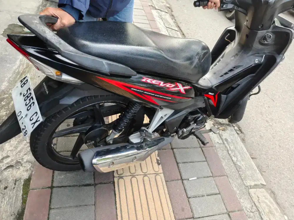 Revo X THN 2018 plat AB sleman