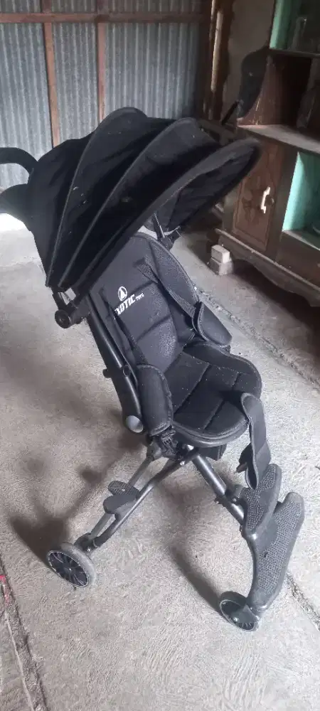 Stroller Lipat Exotic