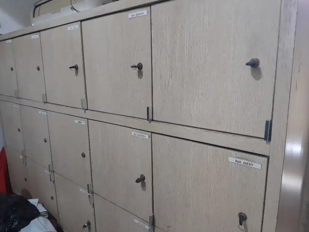 Lemari loker premium 15 lemari