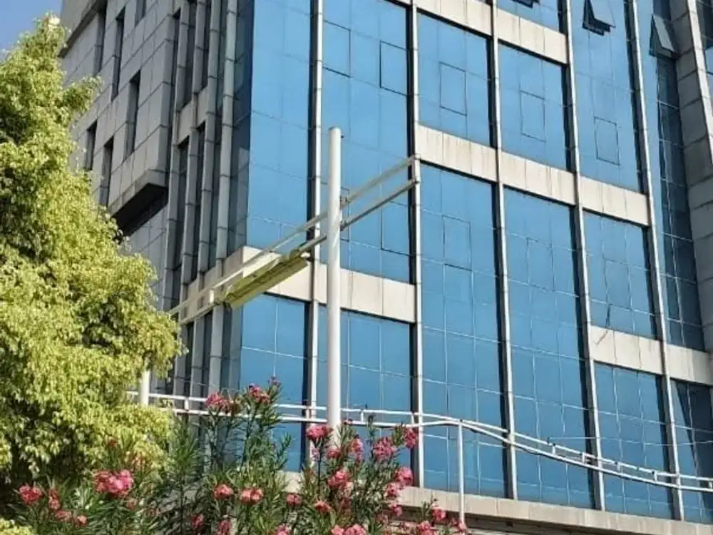 Bangunan Ruko 8 Lantai Area Cengkareng Business Center Dekat Bandara Soetta