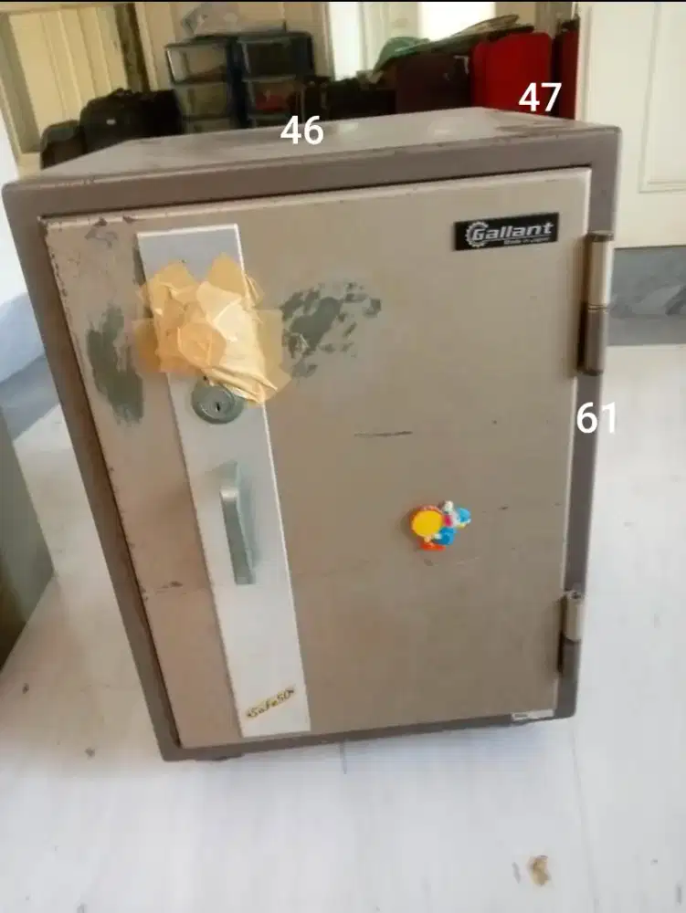 Brankas Besi Bekas Gallant