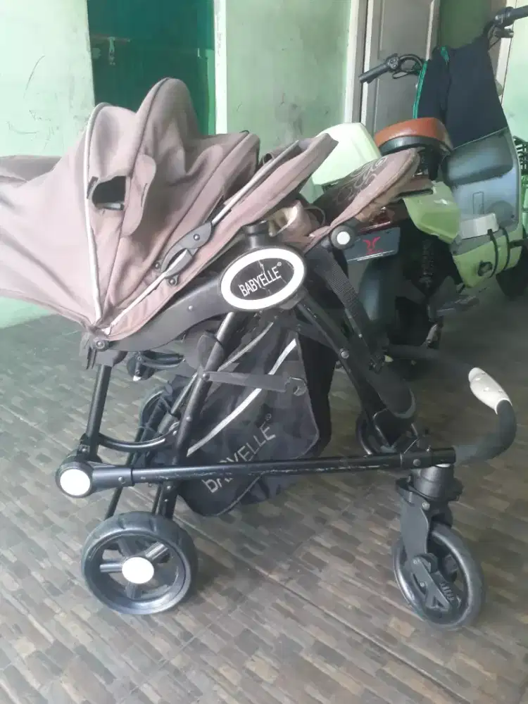 Dorongan bayi babyelle