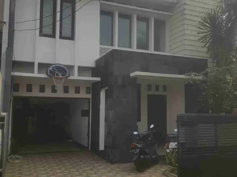 DIJUAL RUMAH BAGUS CONDET DLM CLUSTER KEAMANAN 24 JAM AKSES 2 MBL CONDET