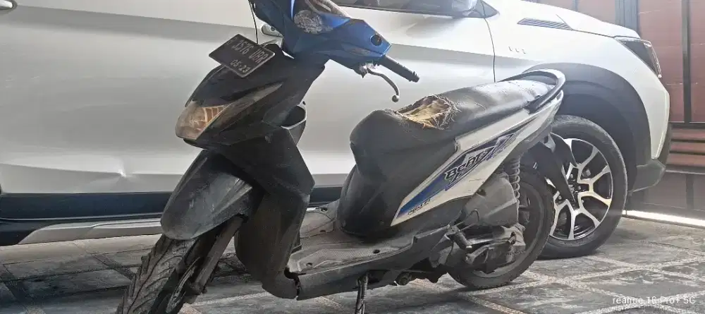 Dijual cepat Honda beat fi 2013