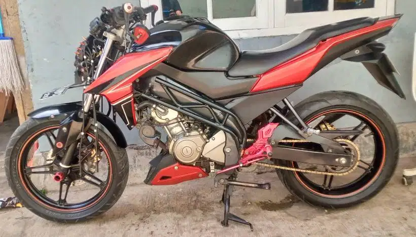 Di jual Yamaha Vixion 2015