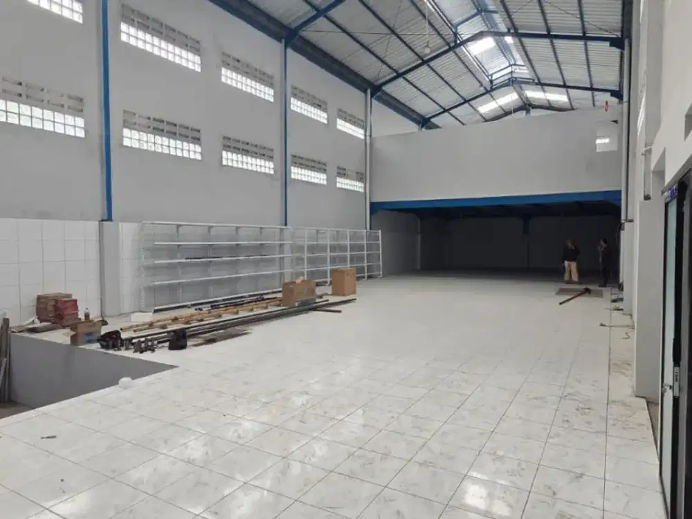 DISEWAKAN / DIJUAL GUDANG BARU SIAP PAKAI DI PESING JAKARTA BARAT