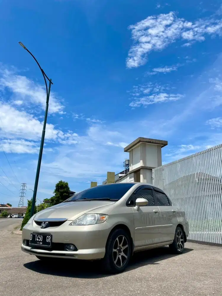 Honda City 1.5 idsi matic tahun 2004