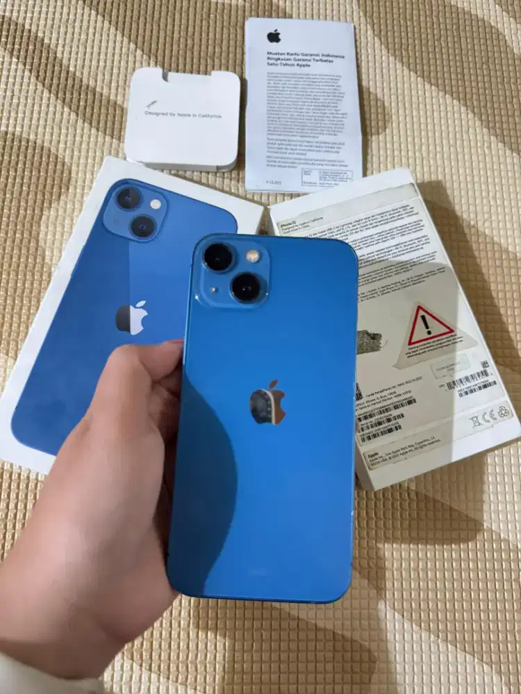 iPhone 13 128 blue