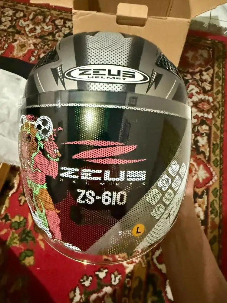 New Helm Zeus size L