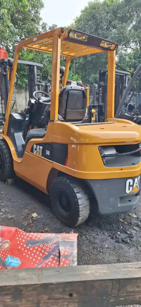 Forklift Caterpillar 3 Ton,Tiang 3 Meter,Manual,Mesin S4S,Tahun 2018
